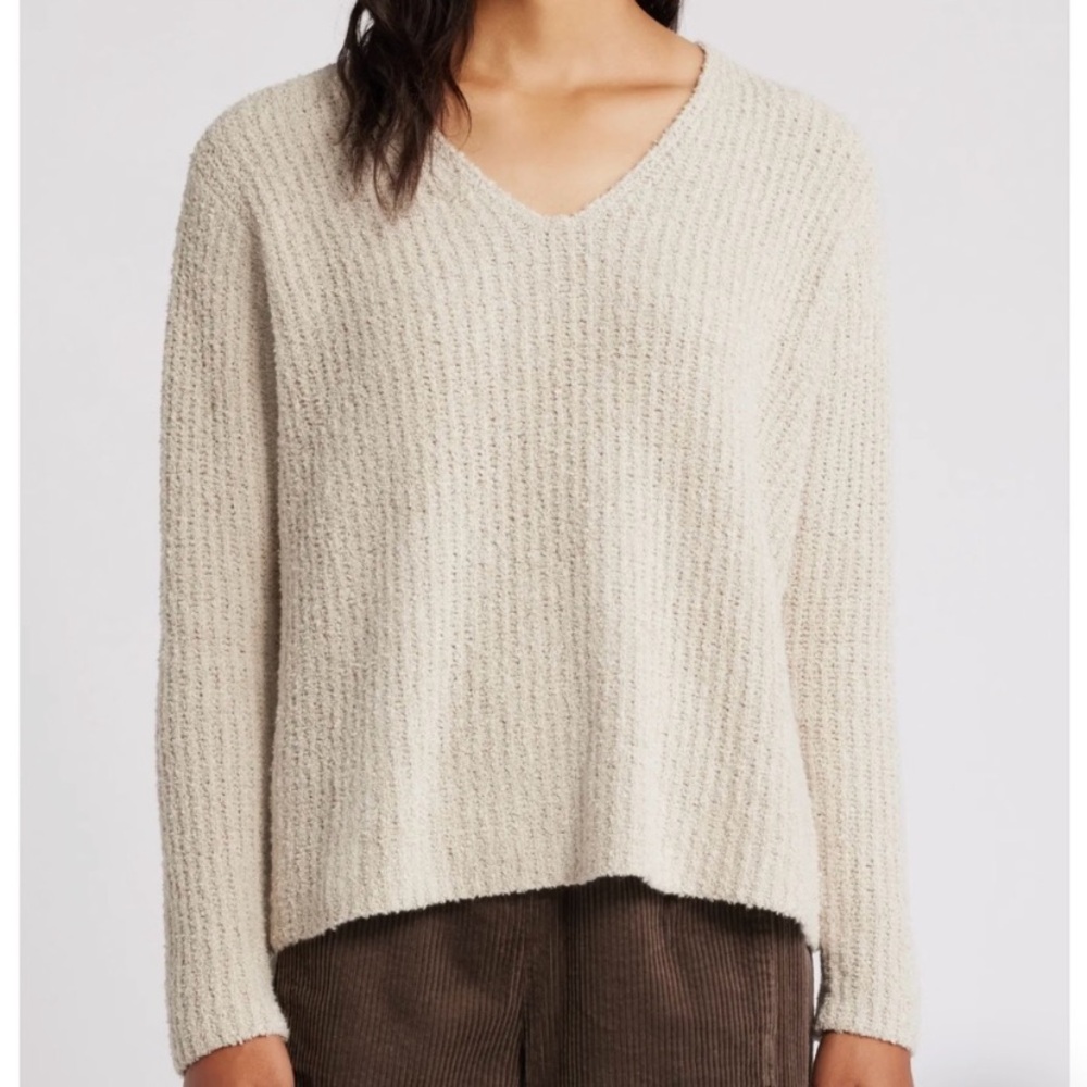 Eileen Fisher Cozy Texture Light Gray Knit Sweater size Medium